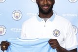 Yaya Toure signs new deal with Manchester